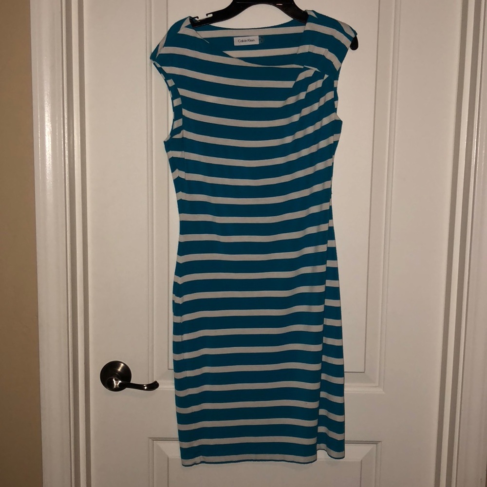 ❤️❤️❤️CALVIN KLEIN DRESS IN TURQUOISE 👗❤️❤️❤️